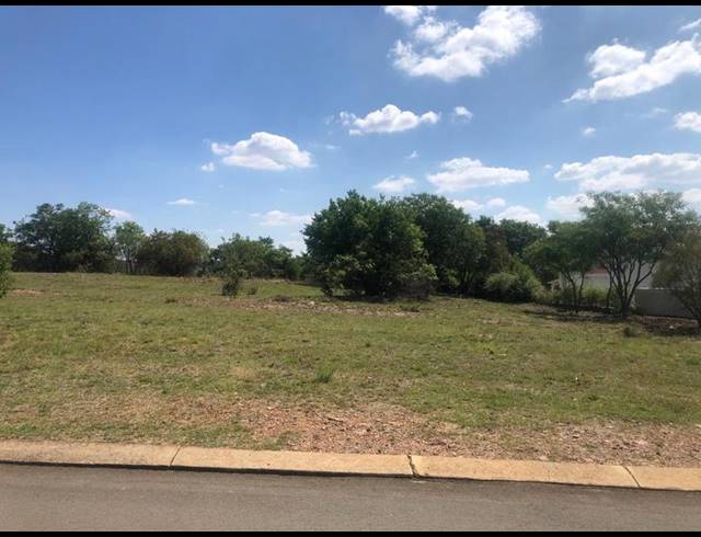 LAND FOR SALE IN WATERLAKE FARM LIFESTYLE ESTATE
